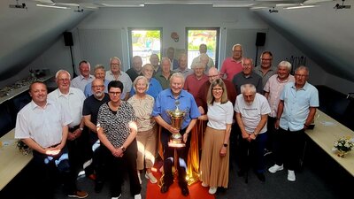 Die ehemaligen Preisträgerinnen und Preisträger des Wolfgang-Hömer-Pokals Die ehemaligen Preisträgerinnen und Preisträger des Wolfgang-Hömer-Pokals